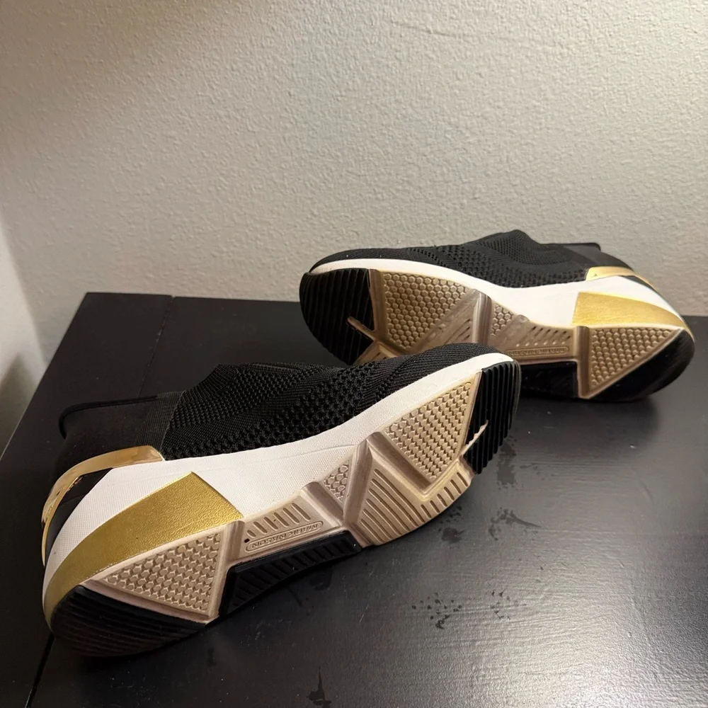 Mark Nason SKECHERS Womens 8 WEDGE Fashion SNEAKERS Black Gold 177667 - Picture 3 of 8